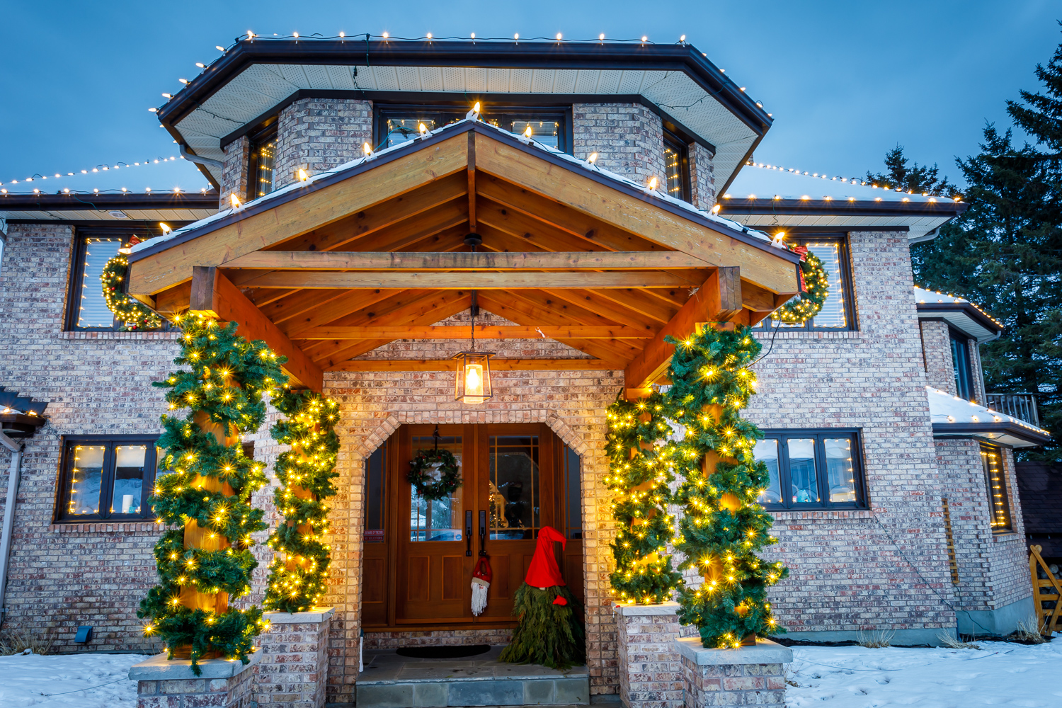 house entrance decorated